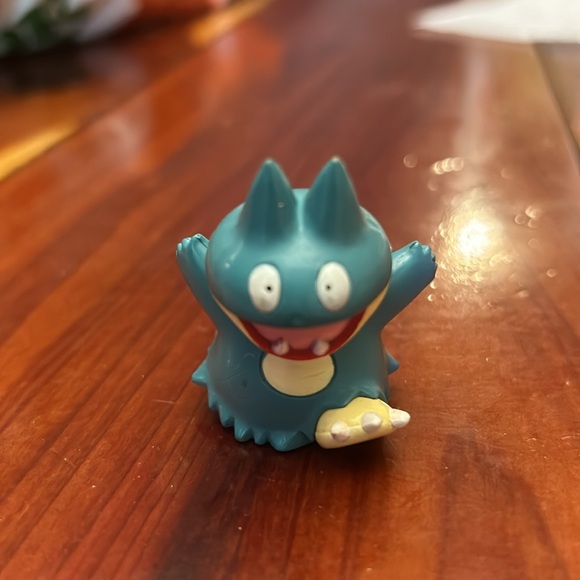4- 2004 Pokémon Figures - Picture 2 of 9